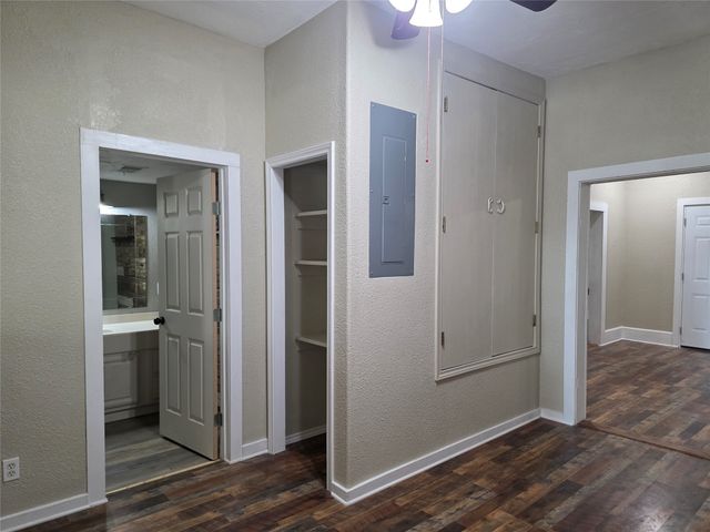 405 W Graham Street, Godley, TX 76044
