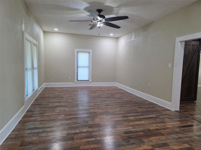 405 W Graham Street, Godley, TX 76044