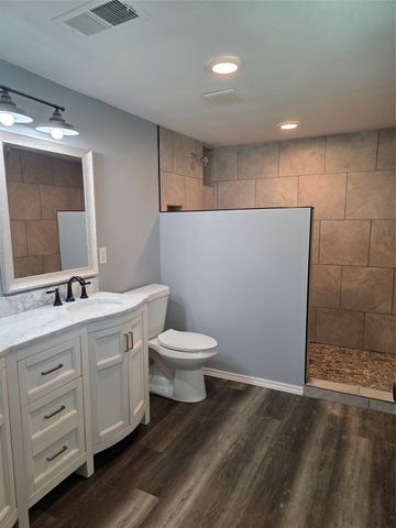 405 W Graham Street, Godley, TX 76044