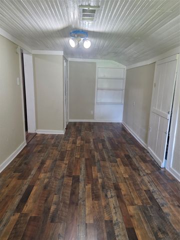 405 W Graham Street, Godley, TX 76044