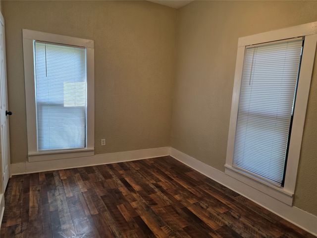 405 W Graham Street, Godley, TX 76044