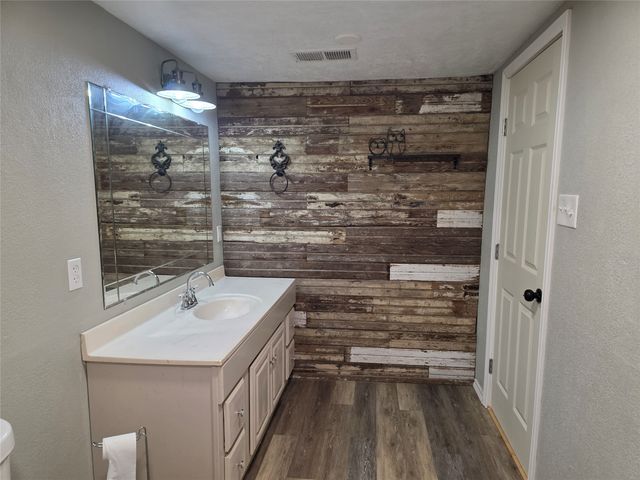 405 W Graham Street, Godley, TX 76044