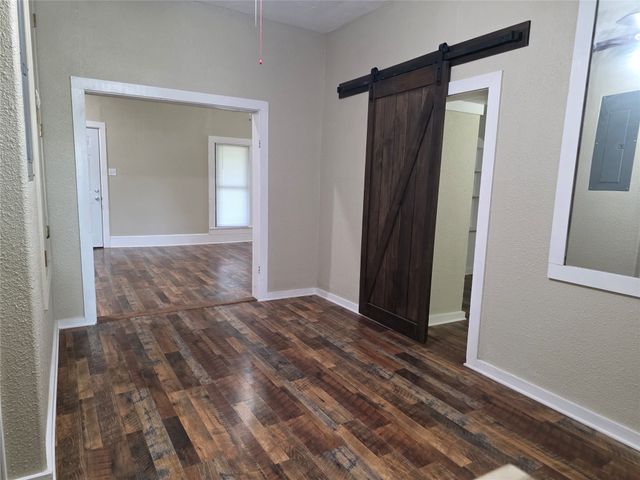 405 W Graham Street, Godley, TX 76044