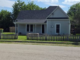 405 W Graham Street, Godley, TX 76044