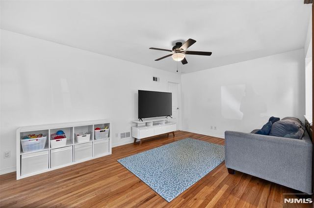 447 Van Dyke Street, Ridgewood, NJ 07450