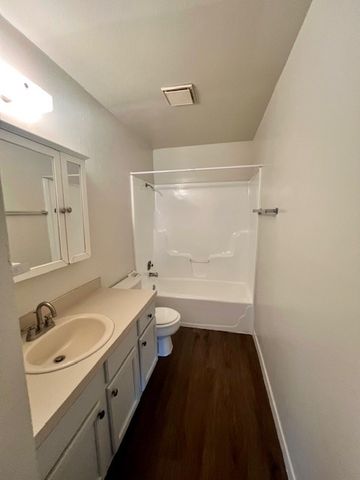 920 N Leverett Avenue 821, Fayetteville, AR 72701