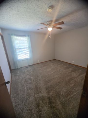 100 Shady View Dr, Hendersonville, TN 37075