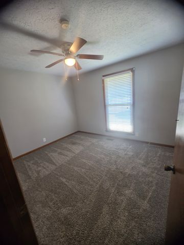 100 Shady View Dr, Hendersonville, TN 37075