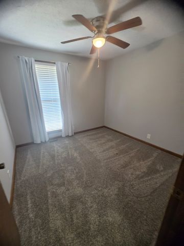 100 Shady View Dr, Hendersonville, TN 37075