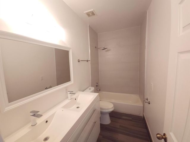 5067 SE Mariner Garden Circle, Stuart, FL 34997