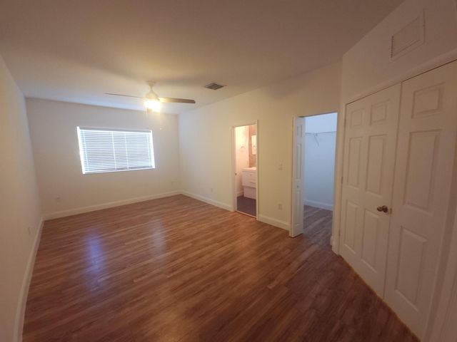 5067 SE Mariner Garden Circle, Stuart, FL 34997