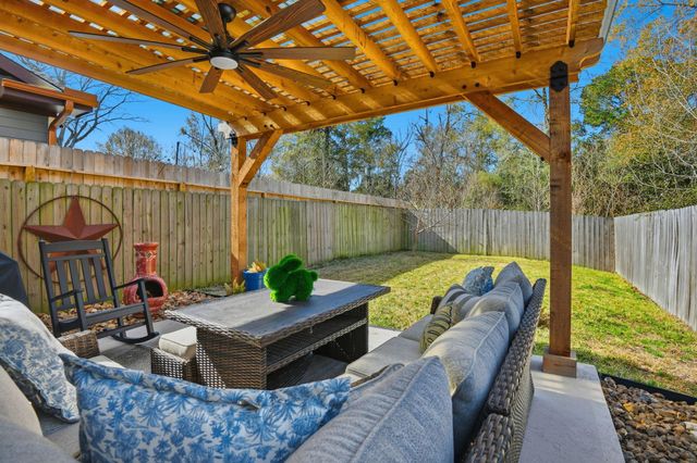 410 Peach Street, Tomball, TX 77375