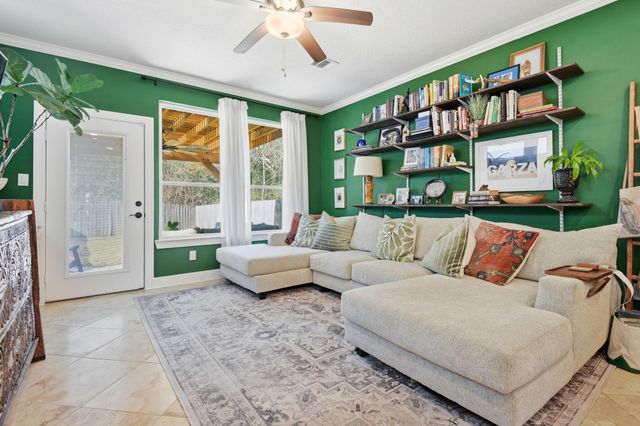 410 Peach Street, Tomball, TX 77375