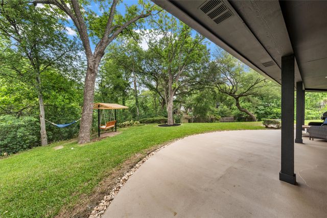 3241 Village Park Drive, Waco, TX 76708