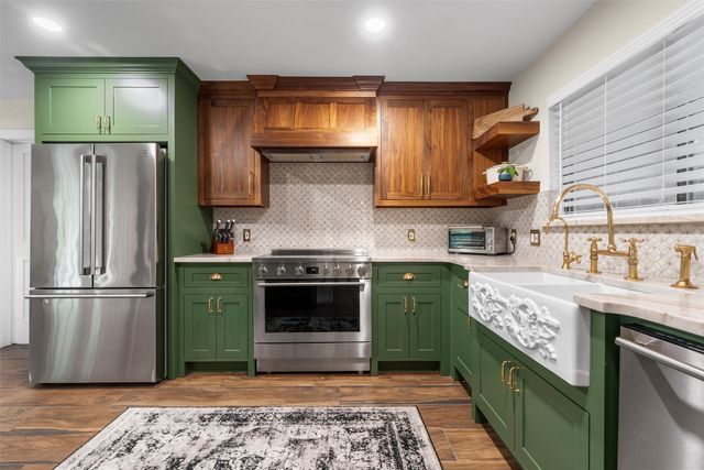 3241 Village Park Drive, Waco, TX 76708
