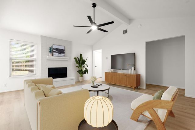 8 S Woodstock Circle Drive, The Woodlands, TX 77381