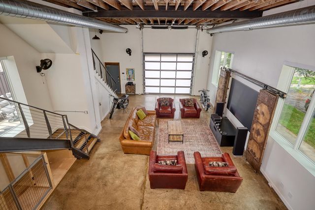 1290 Snelling Avenue N, Saint Paul, MN 55108