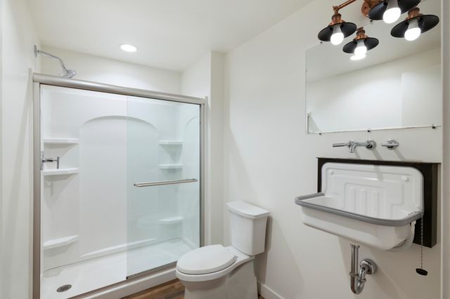 1290 Snelling Avenue N, Saint Paul, MN 55108