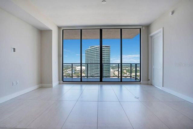 275 1ST AVENUE S 3808, St Petersburg, FL 33701