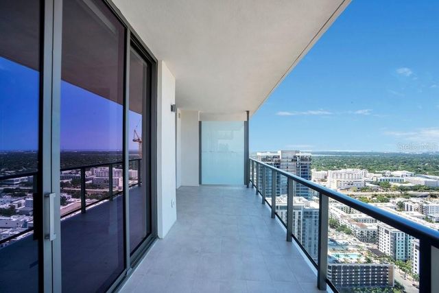 275 1ST AVENUE S 3808, St Petersburg, FL 33701