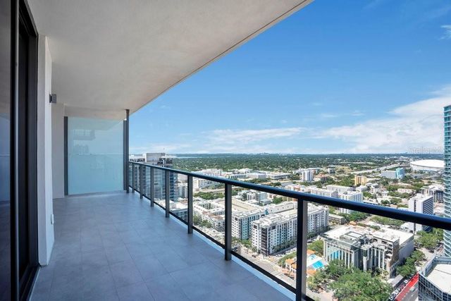 275 1ST AVENUE S 3808, St Petersburg, FL 33701