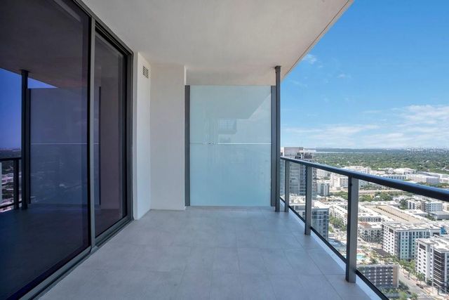 275 1ST AVENUE S 3808, St Petersburg, FL 33701