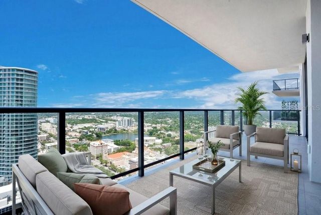 275 1ST AVENUE S 3808, St Petersburg, FL 33701