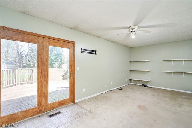 917 Proehl Drive, Barberton, OH 44203