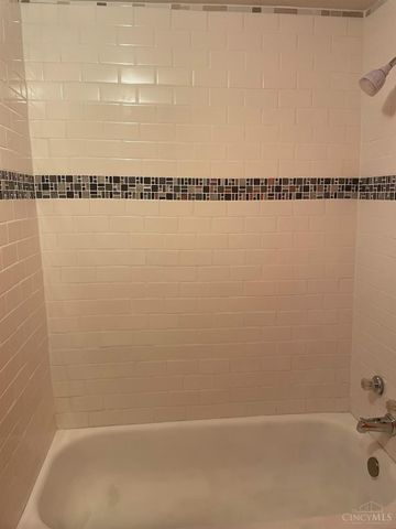 2617 Hackberry Street, Cincinnati, OH 45206