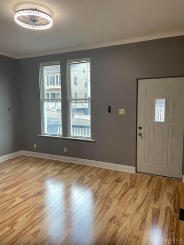 2617 Hackberry Street, Cincinnati, OH 45206