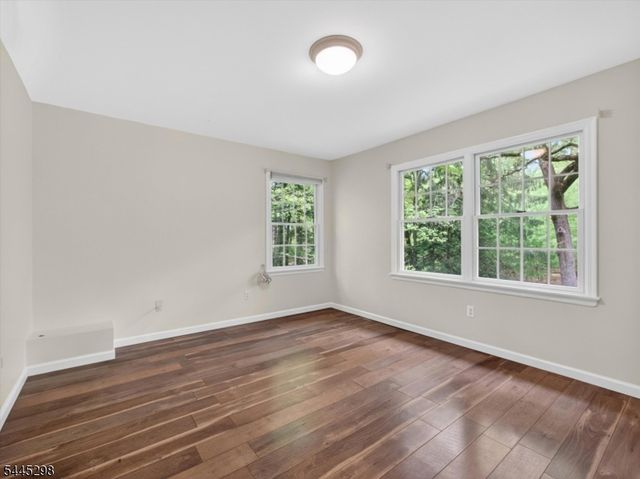 157 Grove St, Ramsey Boro, NJ 07446