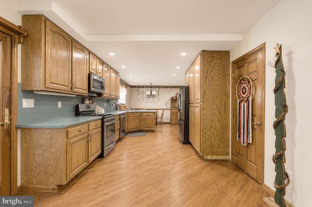 540 ELWOOD AVE, Pitman, NJ 08071