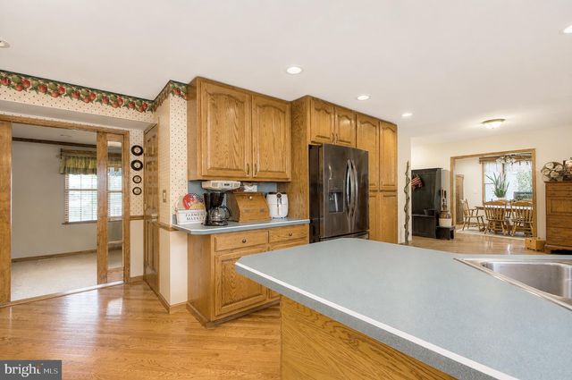 540 ELWOOD AVE, Pitman, NJ 08071