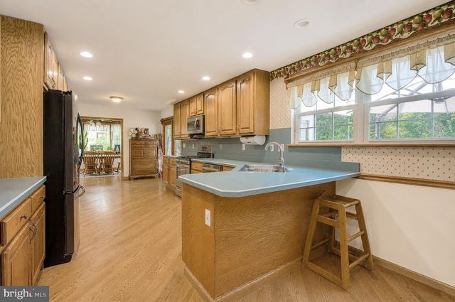 540 ELWOOD AVE, Pitman, NJ 08071