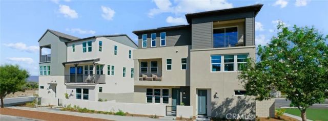 26859 Serif Place, Valencia, CA 91381