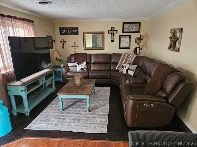 11901 E 27th Street, Tulsa, OK 74129