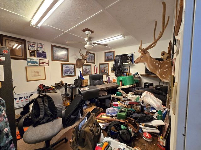 402 Shadow Arbor Circle, Somerville, TX 77879