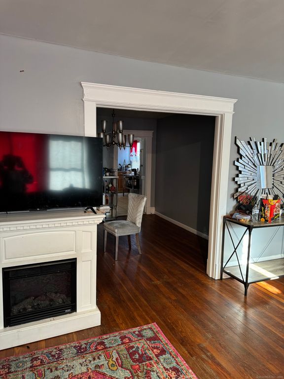 14 Grandview Avenue, Waterbury, CT 06708