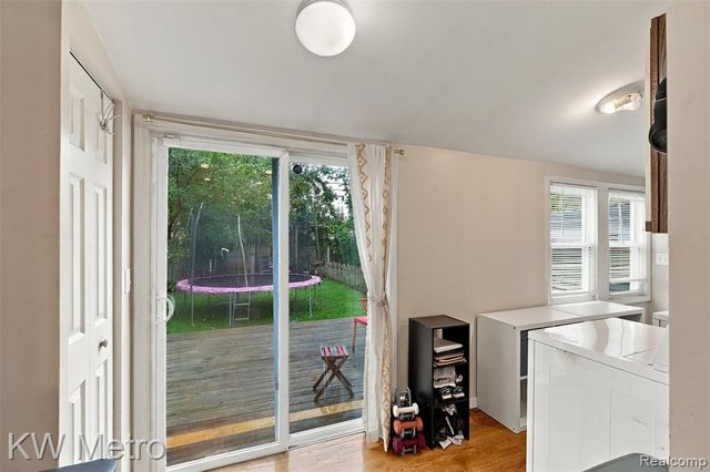 714 Devillen Avenue, Royal Oak, MI 48073