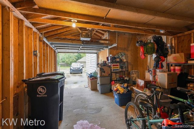 714 Devillen Avenue, Royal Oak, MI 48073