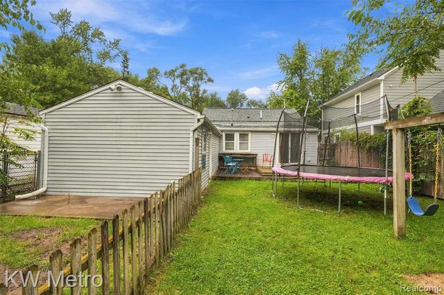 714 Devillen Avenue, Royal Oak, MI 48073