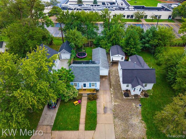 714 Devillen Avenue, Royal Oak, MI 48073