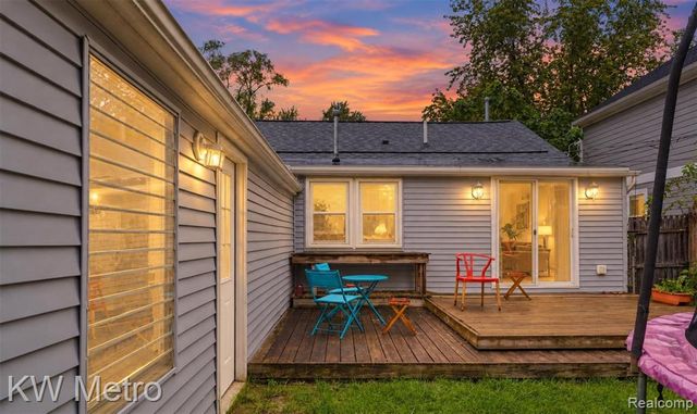 714 Devillen Avenue, Royal Oak, MI 48073