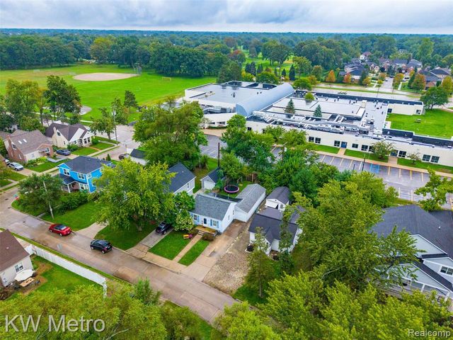 714 Devillen Avenue, Royal Oak, MI 48073