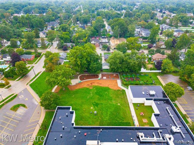 714 Devillen Avenue, Royal Oak, MI 48073