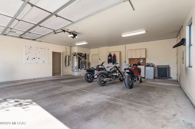 3051 N Fennimore Avenue, Tucson, AZ 85749