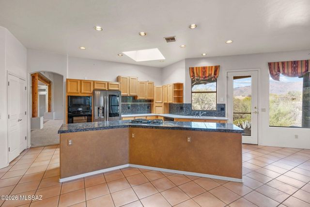 3051 N Fennimore Avenue, Tucson, AZ 85749