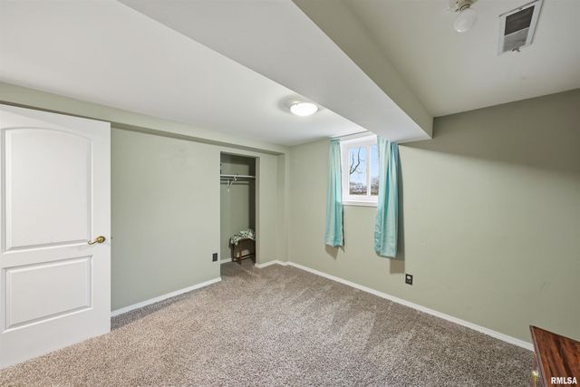 414 W PLACHER Court, Chillicothe, IL 61523