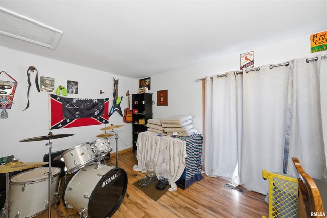 414 W PLACHER Court, Chillicothe, IL 61523