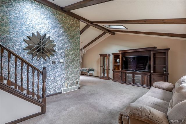 8010 Crestview Drive, Niagara, NY 14304